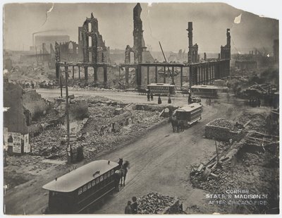 Ecke von State und Madison nach dem Chicago-Feuer von 1871, 1871 von American Photographer